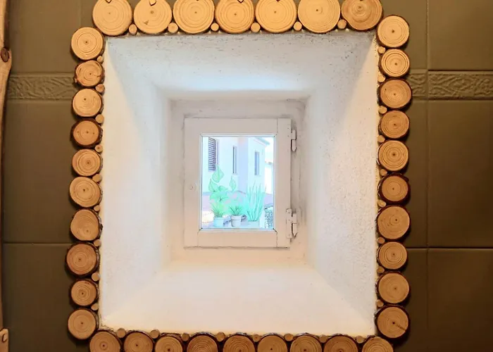 Ferienhaus Lucia's Wood House *
