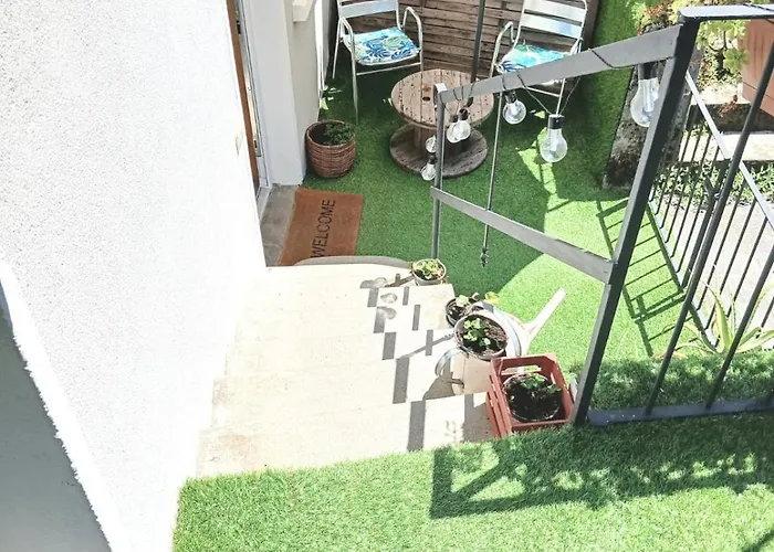 Lucia's Wood House Ferienhaus Intra